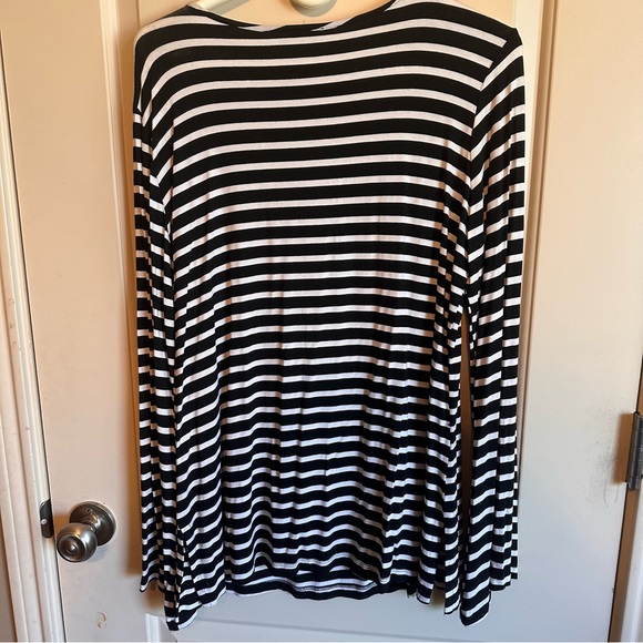 Harlow size XL striped top - Picture 5 of 7